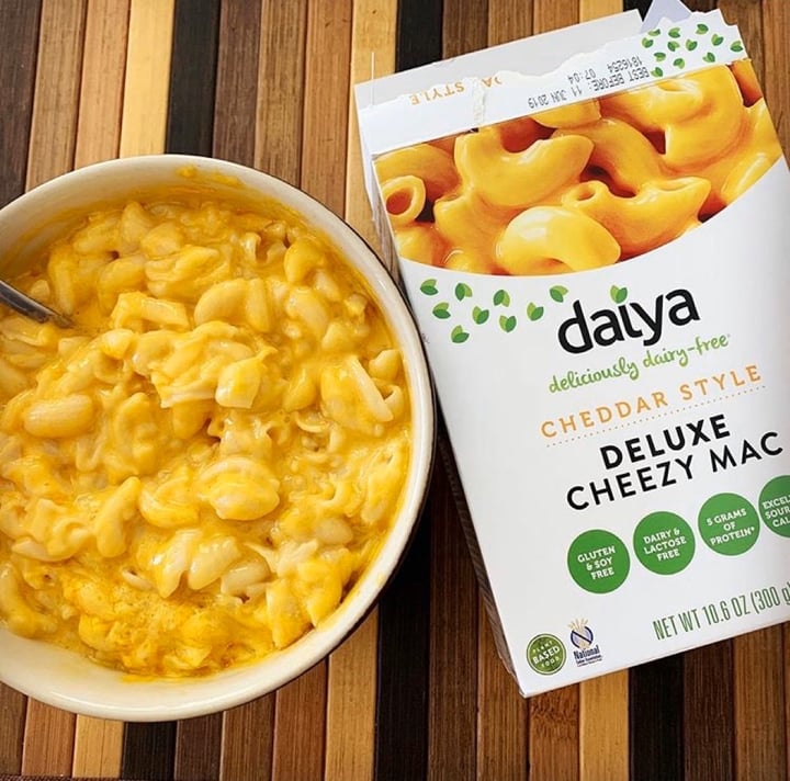 photo of Daiya Cheddar Style Deluxe Cheezy Mac shared by @elizabeth-stonem on  20 Nov 2019 - review