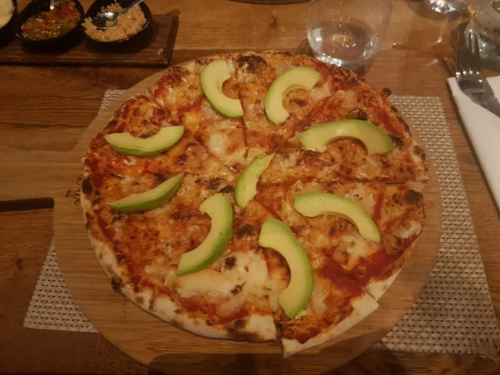 photo of Casa Bella Montecasino Vegan Margarita Pizza shared by @veganmax on  15 Sep 2019 - review