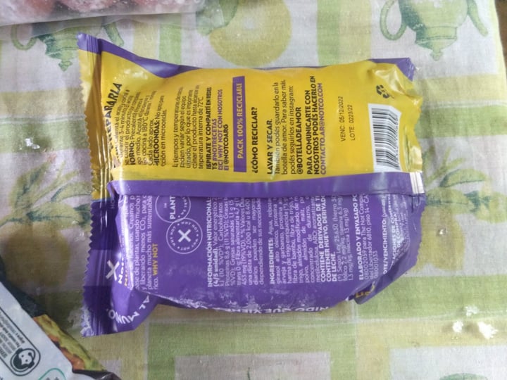 review photo of NotCo Not Chicken Burger shared by @andycecimolle on 19 Oct 2022 - review