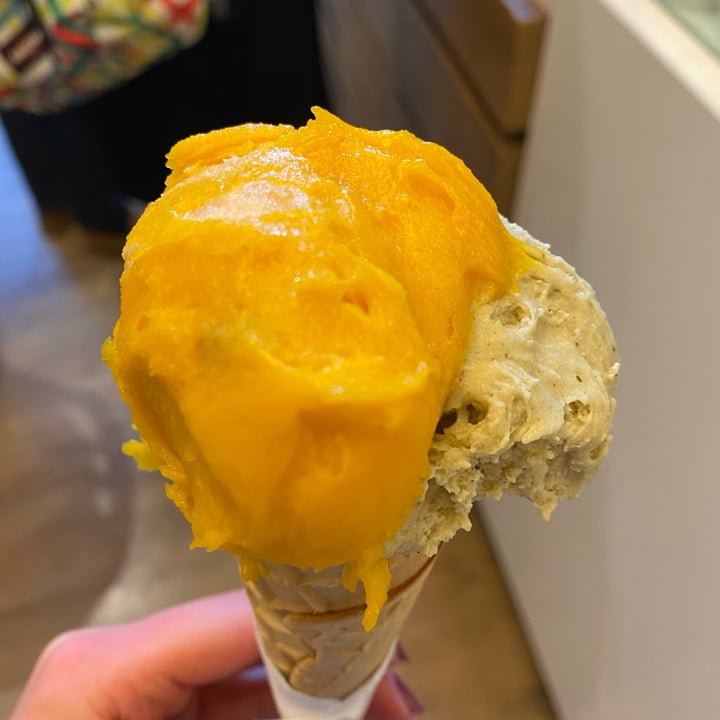 photo of Ciacco gelato alla zucca  e pistacchio shared by @cricri2598 on  27 Sep 2022 - review