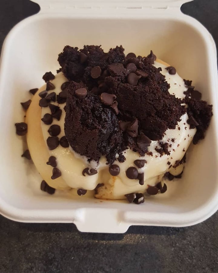 review photo of Cinnaholic Cinnamon Roll shared by @ssterben on 20 Aug 2019 - review