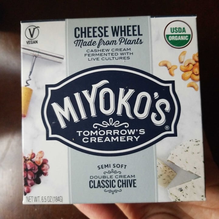 photo of Miyoko's Creamery Double Cream Classic Chive Cashew Milk Cheese shared by @reginafagrey on  23 Mar 2020 - review