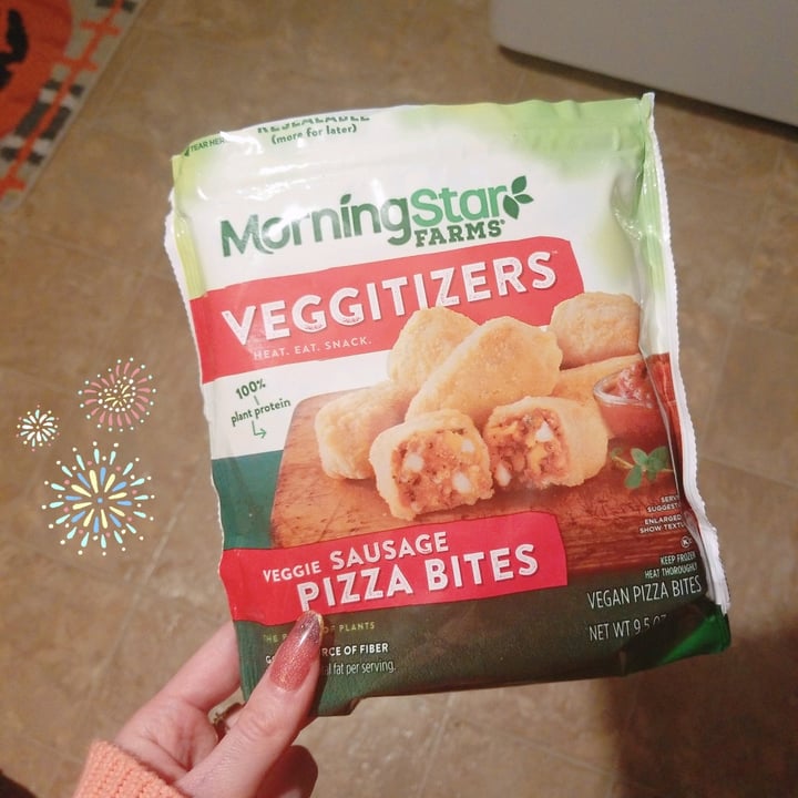 review photo of MorningStar Farms Veggitizers Veggie Sausage Pizza Bites shared by @babydolldaydreams on 30 Aug 2022 - review