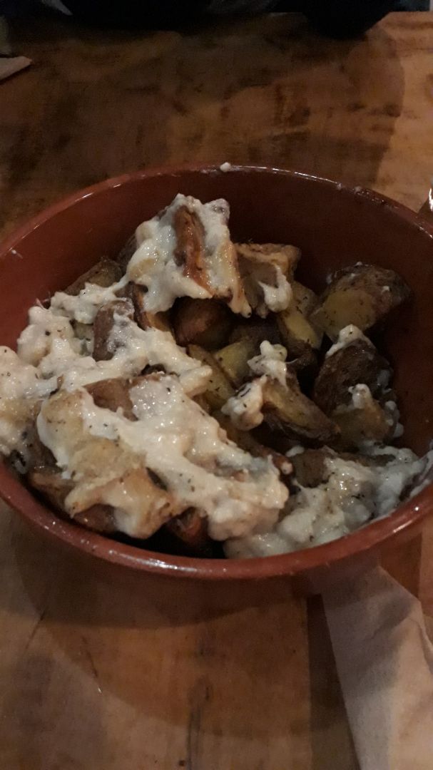 photo of Estilo Veggie Papas con queso shared by @mechicare on  04 Aug 2019 - review