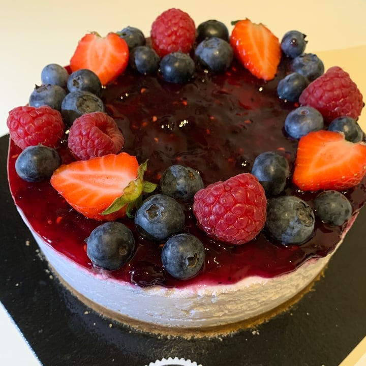 photo of Radagast Vegan Bakery "Cheesecake" shared by @healthybarta on  26 May 2021 - review