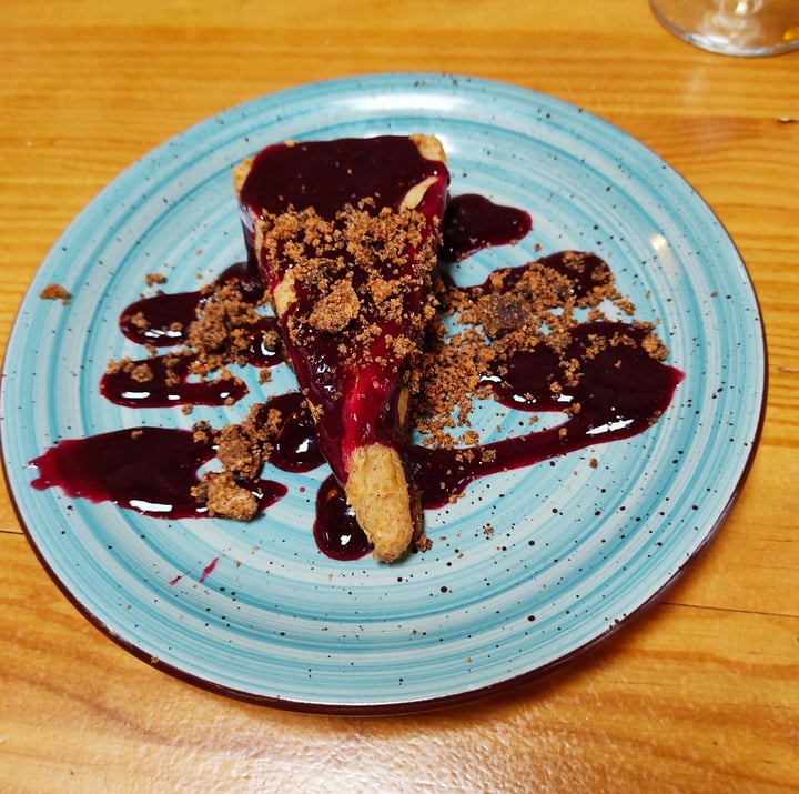photo of Roots & Rolls Cheesecake shared by @paquitorres on  05 Apr 2021 - review