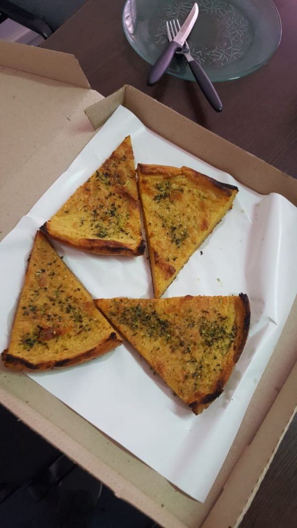 photo of Pizza Vegana Fainá shared by @camilac2505 on  22 Aug 2019 - review