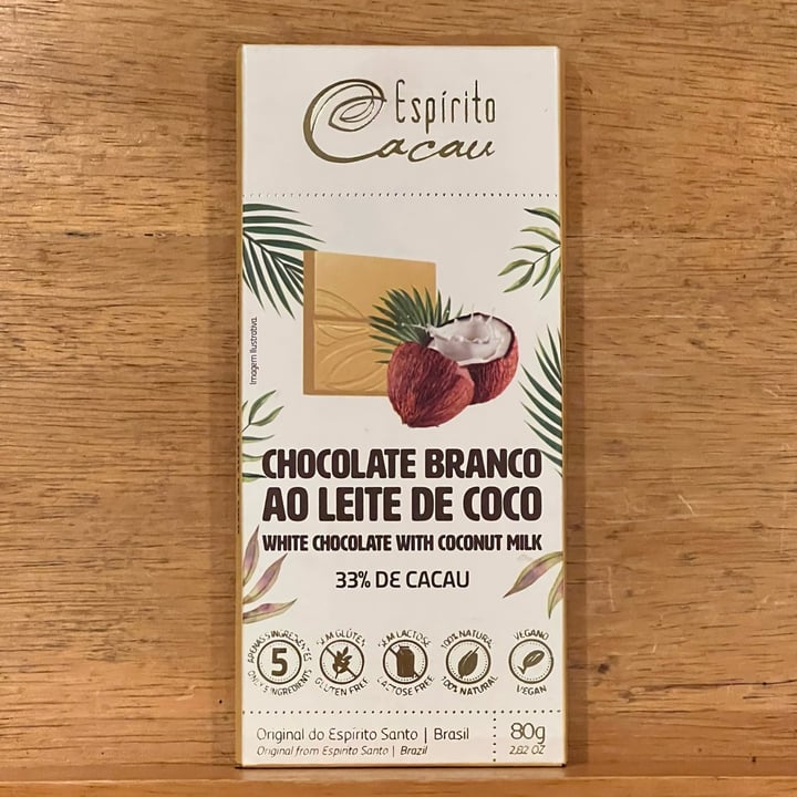 photo of Espírito Cacau Chocolate Branco ao Leite de Coco shared by @nicolerotgans on  06 May 2022 - review