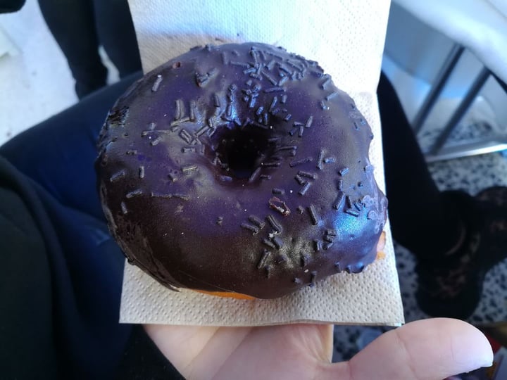 photo of Vegan bombon sin gluten Donut chocolate shared by @moomo on  07 Dec 2019 - review