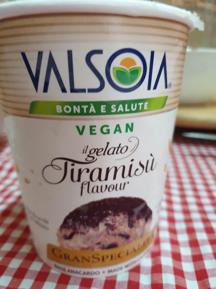 photo of Valsoia Tiramisú Flavour Gelato shared by @estefaniacandel on  27 Jul 2020 - review