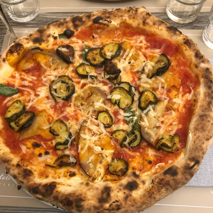 photo of Pizzeria Fratelli Roselli Pizza Ortoveg shared by @vege-et-al on  15 Oct 2022 - review