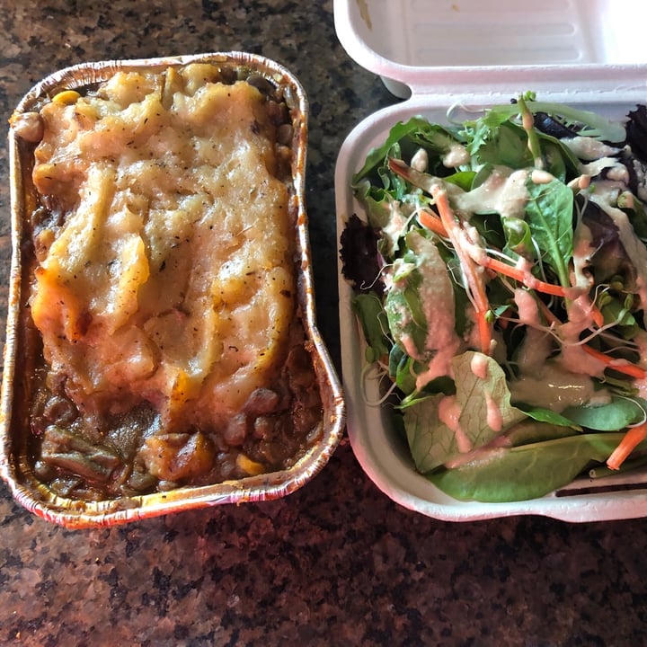 review photo of Radha's Kitchen Vegan Shepherd’s Pie w/ Organic Salad & Sunflower Dressing shared by @ravensky on 18 May 2020 - review