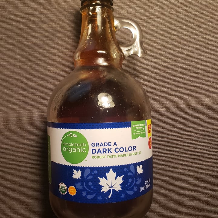 photo of Simple Truth grade A dark color robust maple syrup shared by @doeshmoe1313 on  01 Jun 2022 - review