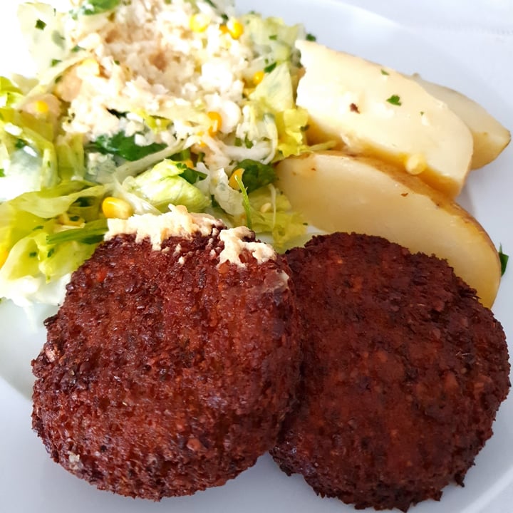 review photo of Hans Cocina Natural Milanesas De Garbanzos Con Ensalada shared by @camicoletto on 07 Sep 2021 - review