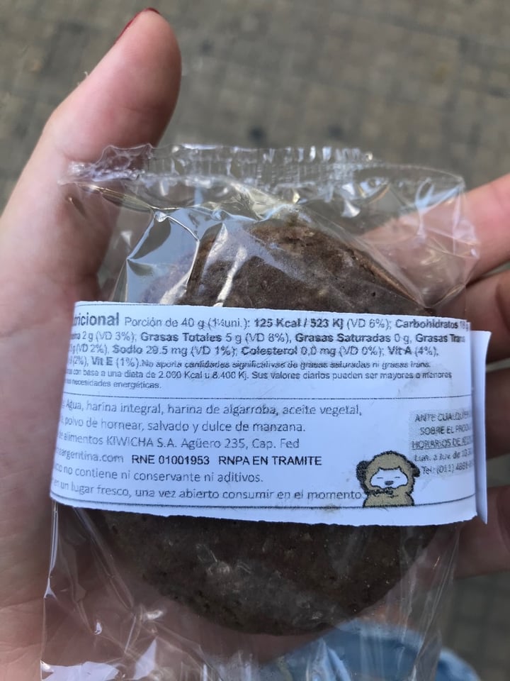 photo of Kiwicha Alfajor de quinoa y manzana shared by @vickycampano on  04 Mar 2020 - review