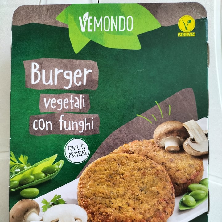 photo of Vemondo 2 burger ai funghi shared by @elisabetta91 on  14 Jun 2022 - review