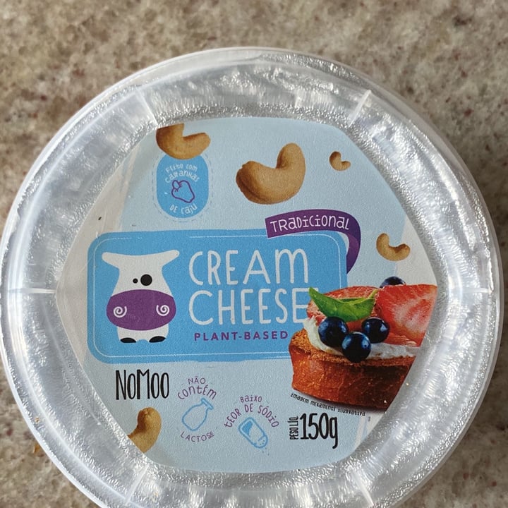 photo of NOMOO Plant-Based Brasil cream cheese plant based shared by @sorayasouza on  06 Jun 2022 - review