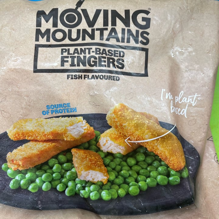 photo of Moving Mountains Fish Fingers shared by @katmarievegan on  27 Aug 2022 - review