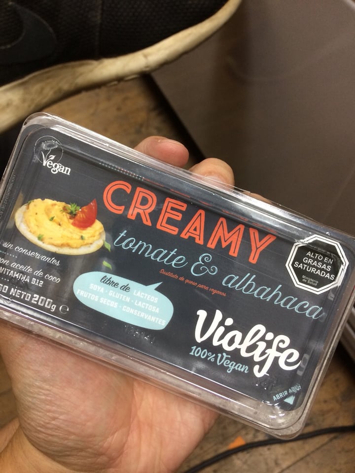 photo of Violife Creamy Tomato and basil shared by @educhefvegan on  10 Feb 2020 - review