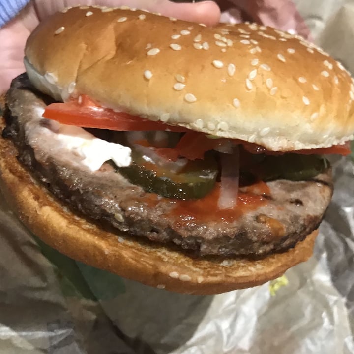 review photo of Burger King Whopper Vegetal shared by @adriana11 on 07 Dec 2021 - review