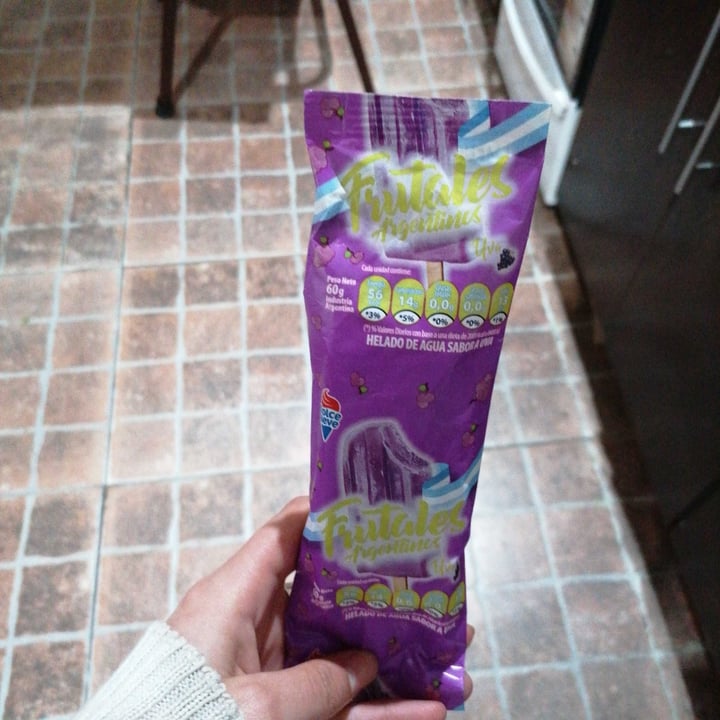photo of Dolce Neve Helado de agua sabor uva shared by @camilacaruso on  05 Sep 2020 - review