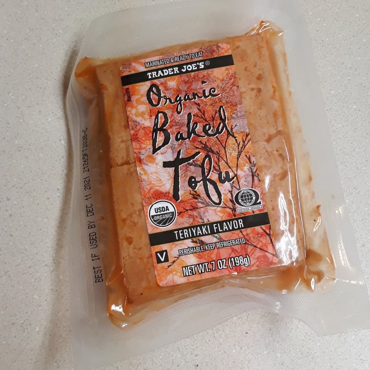 photo of Trader Joe's Organic Baked Tofu - Teriyaki shared by @hannahamell on  23 Nov 2021 - review