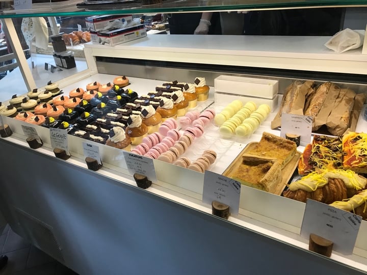 photo of VG Pâtisserie - Pâtisserie Végétale Desserts shared by @drescoding on  14 Mar 2020 - review