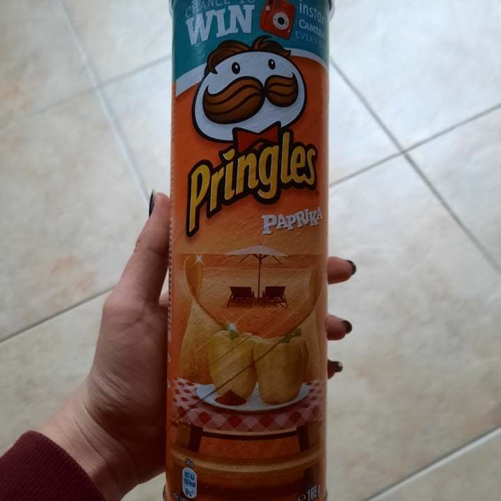 photo of Pringles Paprika shared by @frendssnotfood on  13 Oct 2021 - review