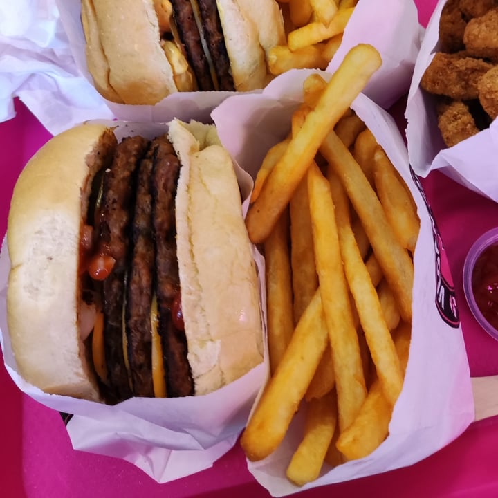 photo of VEGAN FOX Fox Royale Triple shared by @naguozz on  12 Aug 2022 - review