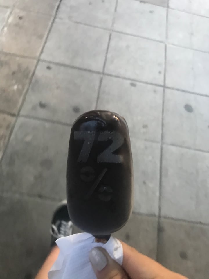 review photo of Lucciano's City Bell (Cerrado Temporalmente) Helado 72% Vegano shared by @janemoore on 11 Feb 2020 - review