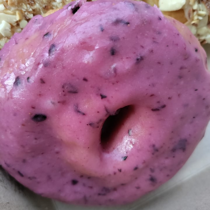 photo of Empire Donuts View Street Blueberry donuts shared by @mikebroadhead on  25 Jul 2022 - review