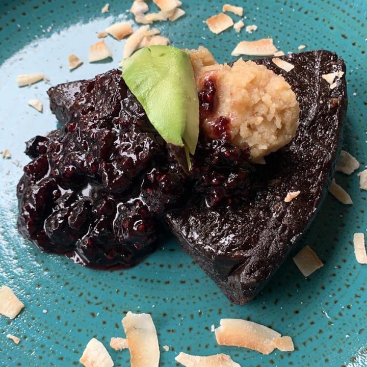 review photo of Hierbabuena Torta Humeda De Palta shared by @tedisvegan on 29 Nov 2020 - review