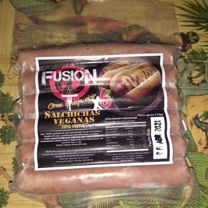 photo of Fusión vegana Salchichas Veganas tipo Viena shared by @evelynvegana on  18 Apr 2021 - review