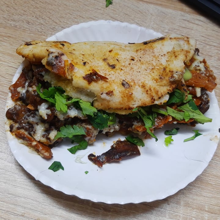 review photo of Gracias Madre Taquería Vegana Quesadilla campechana shared by @monserrattr on 11 Jan 2022 - review