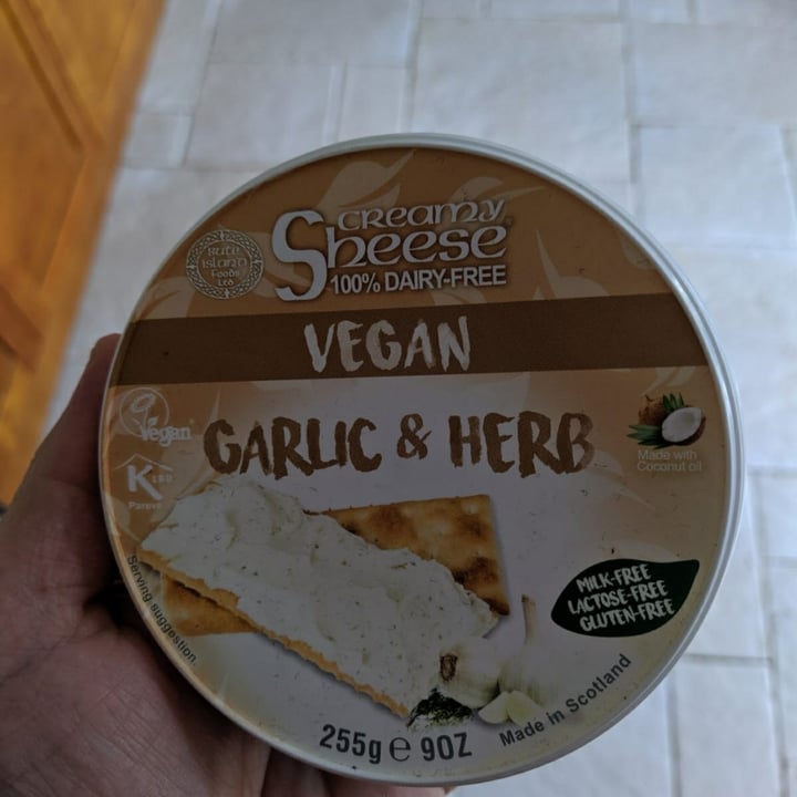 photo of Bute Island Foods Garlic & Herb Creamy Sheese shared by @albuuria on  12 Aug 2020 - review