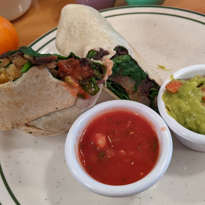 photo of Wolfies of Warwick VEGAN BREAKFAST BURRITO shared by @likablue on  21 Jun 2022 - review