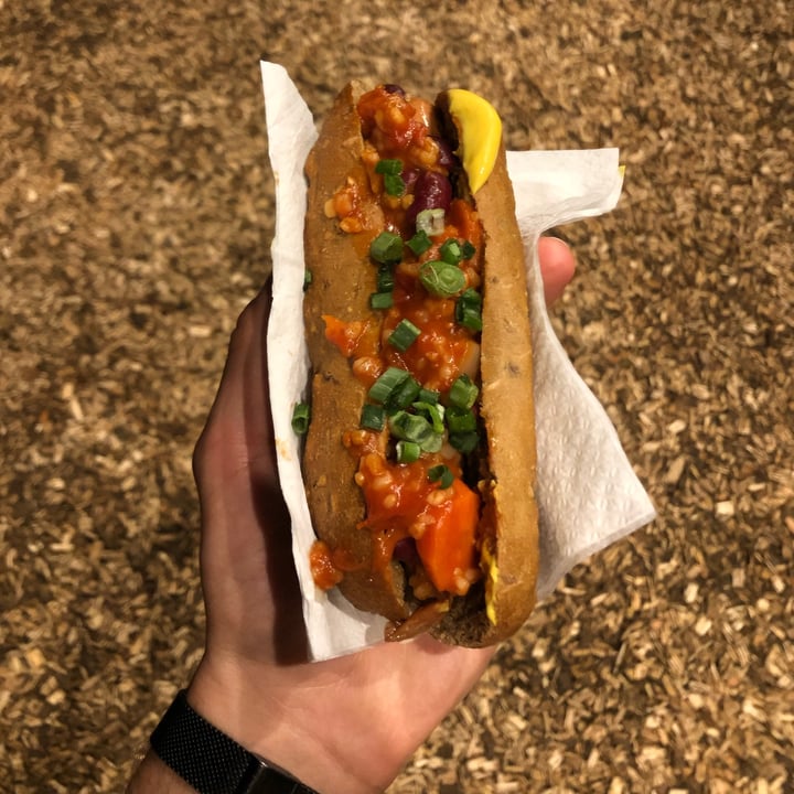 photo of Graf Food on Wheels Foodtruck Vegan Hotdog shared by @franzepam on  06 Jun 2022 - review