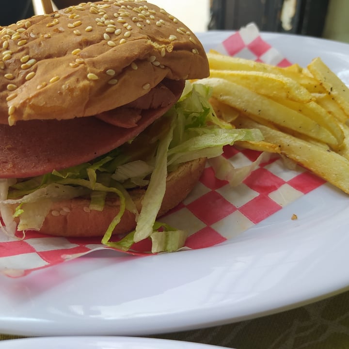 photo of Nutri Organic Hamburguesa Vegan burger shared by @unaletra on  01 Oct 2021 - review
