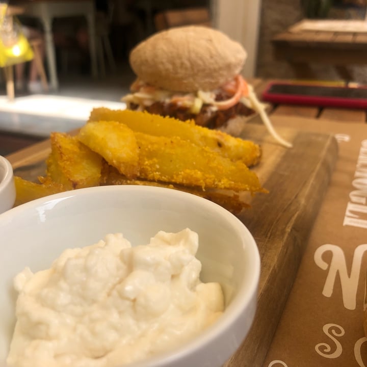 photo of Sementis Beyond Burger shared by @parentesigraffa on  28 May 2022 - review