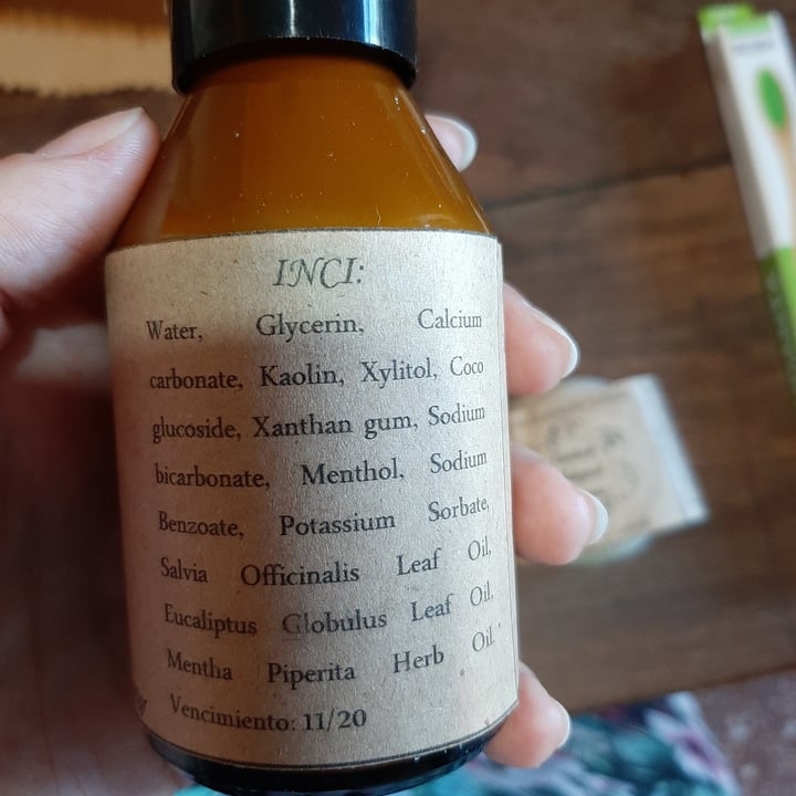 review photo of Cuidado Integral Vegano Pasta Dental shared by @robertina on 27 Jul 2020 - review