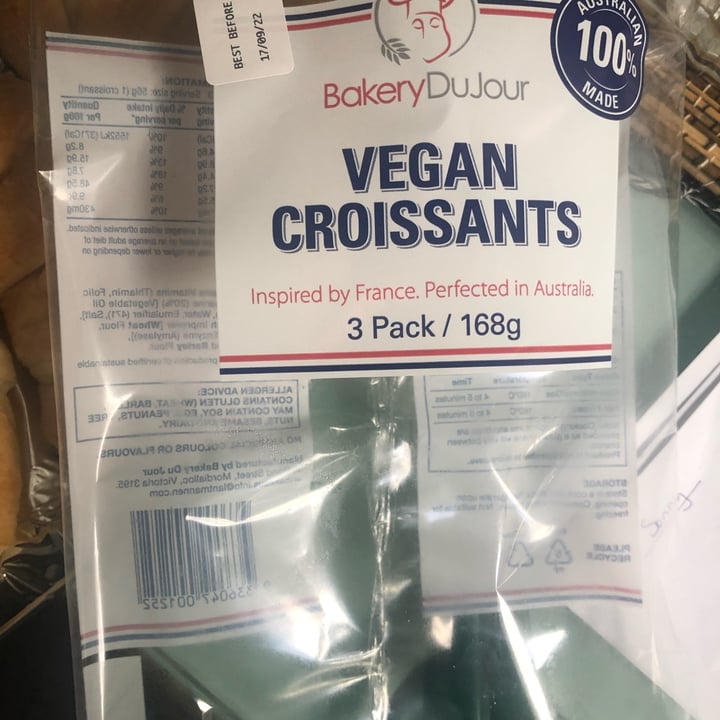 photo of Bakery DuJour Vegan Croissants shared by @hh08 on  20 Sep 2022 - review