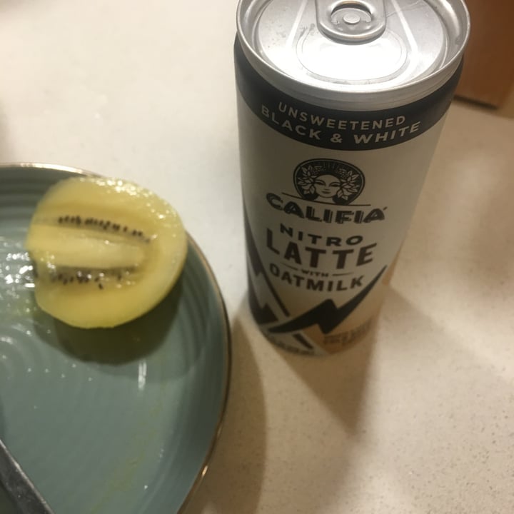 photo of Califia Farms Nitro latte unsweetened shared by @catsanddogs on  27 Jun 2020 - review
