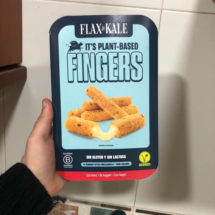 photo of Flax & Kale Fingers Estilo Mozzarella shared by @beardandjays on  30 Dec 2021 - review
