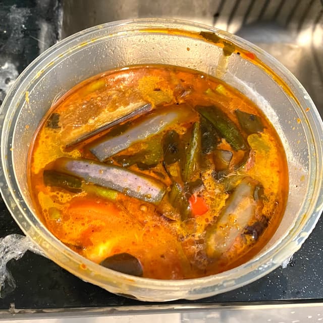 「Claypot Curry Vegetables」の料理の写真