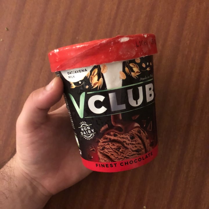 photo of VClub Finest Chocolate Tub shared by @beardandjays on  18 May 2021 - review