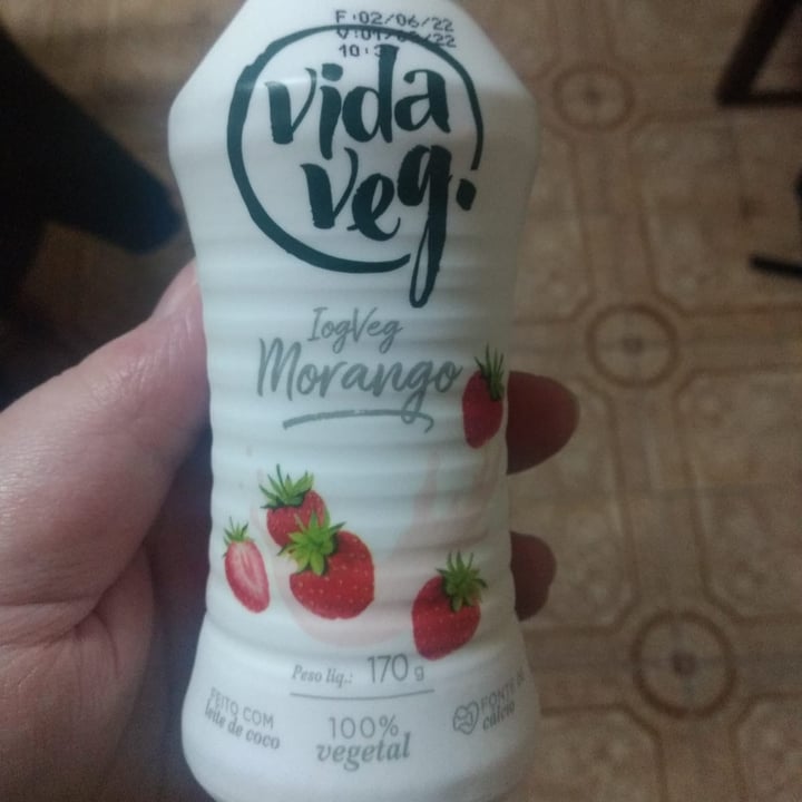 review photo of Vida Veg Iogurte Sabor Morango shared by @erikabella on 02 Jul 2022 - review