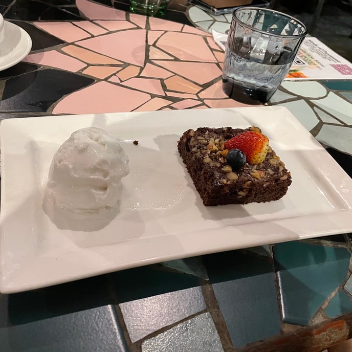 photo of Original Sin Mediterranean Restaurant Vegan Brownie with Coconut Ice Cream shared by @yuki18 on  22 Feb 2021 - review