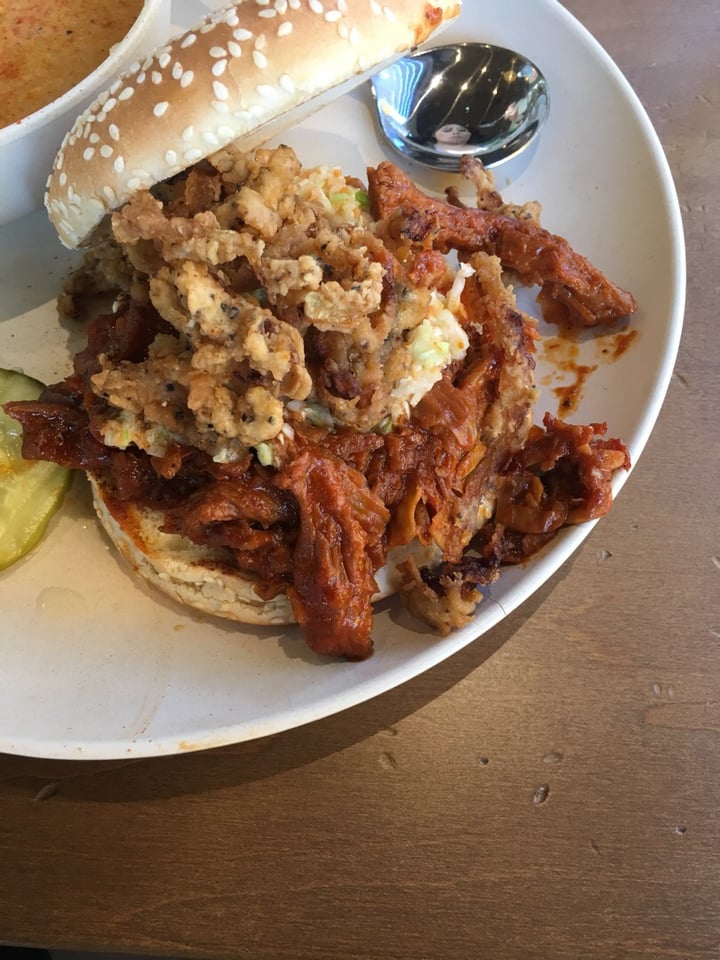 photo of Veggie Grill BBQ Pulled Pork Sandwich shared by @jaybuh on  02 Aug 2019 - review