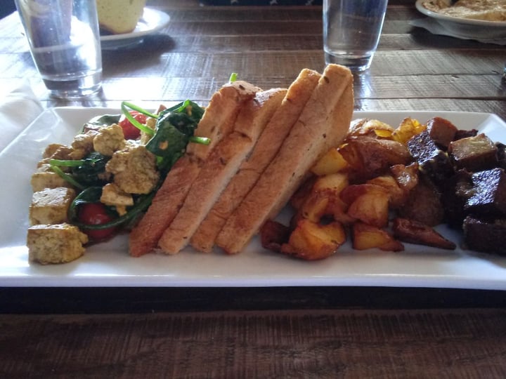 photo of The Shop Tofu Scramble shared by @sexyrandal on  06 Aug 2019 - review