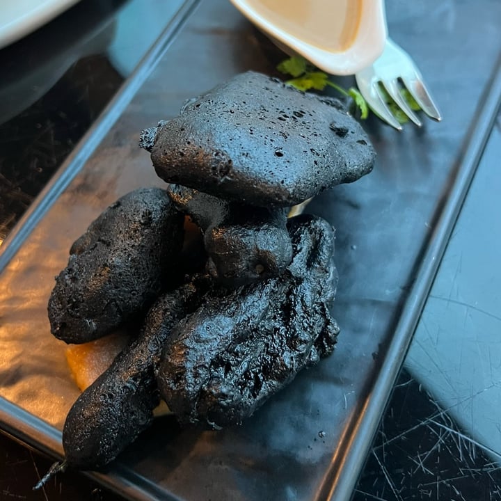 photo of Joie Charcoal Coated Tempura Platter shared by @unclerobert on  16 Jan 2022 - review